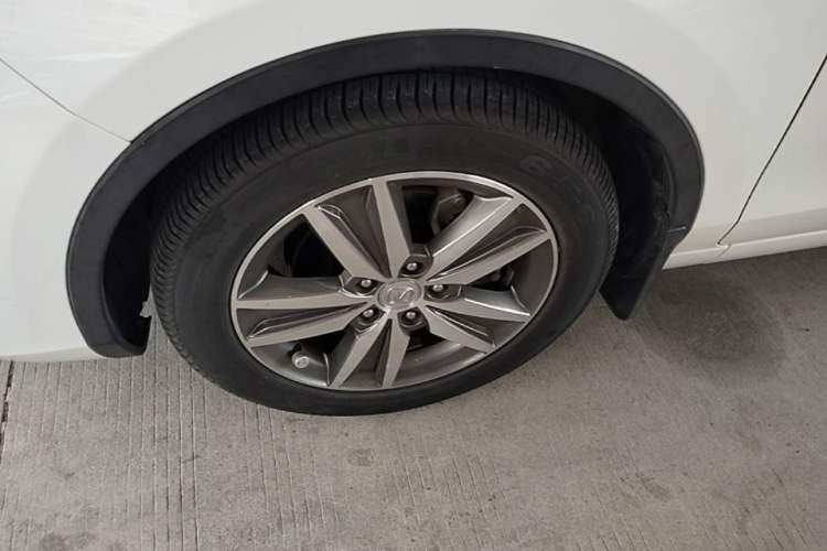 Used CHANGAN Eado 2016 1.6L Automatic Junku Model Left Front Wheel Hub