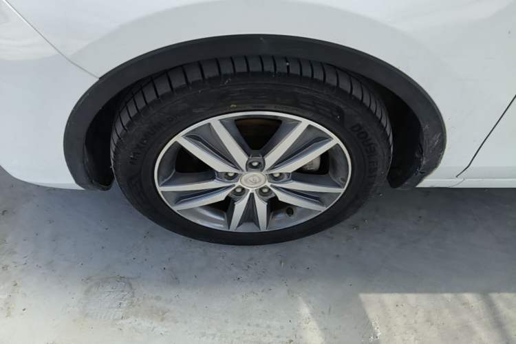 Used CHANGAN Eado 2016 1.6L Automatic Junku Model Left Front Wheel Hub