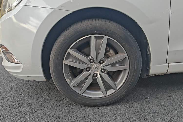 Used CHANGAN Eado 2016 1.6L Automatic Trend Model Left Front Wheel Hub