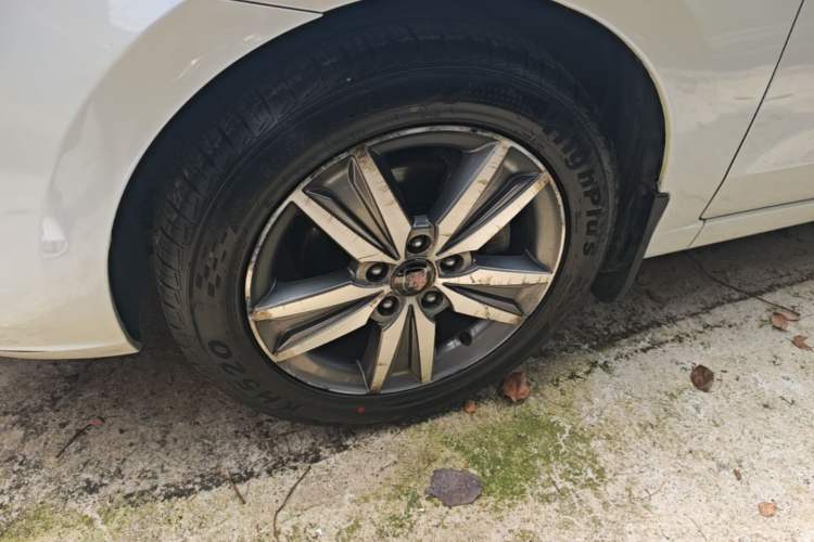 Used CHANGAN Eado 2016 1.6L GDI Manual JingShang Model Left Front Wheel Hub