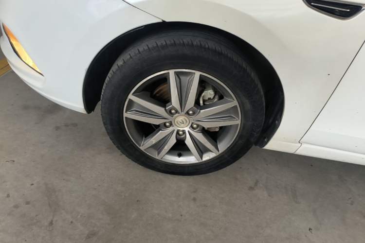 Used CHANGAN Eado 2016 1.6L Automatic Trend Model Left Front Wheel Hub