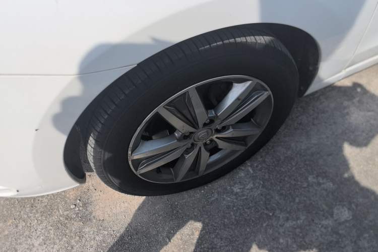 Used CHANGAN Eado 2016 1.6L Automatic Trend Model Left Front Wheel Hub