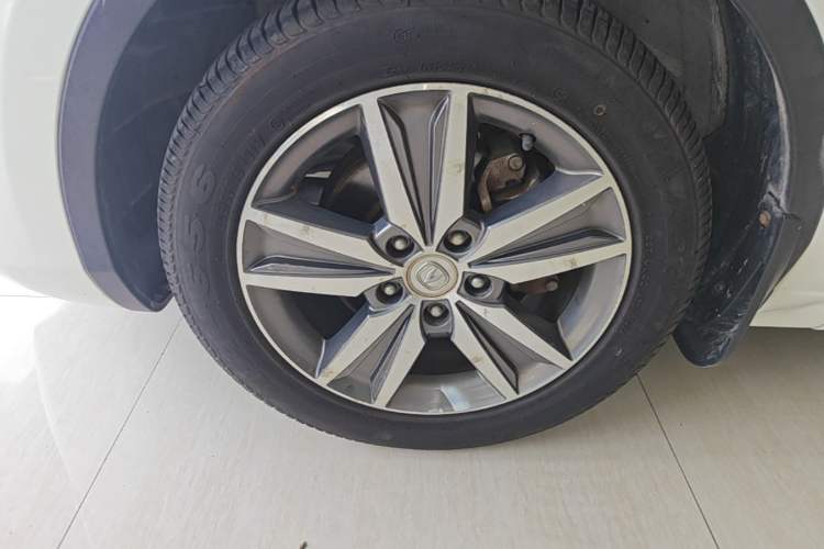 Used CHANGAN Eado 2016 1.6L Manual Junku Model Left Front Wheel Hub