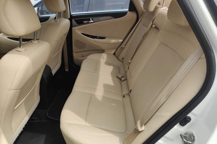 Used CHANGAN Eado 2016 1.6L Automatic Trend Model Left Rear Seat