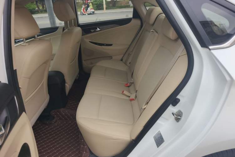 Used CHANGAN Eado 2016 1.6L Manual Fashion Edition Left Rear Seat