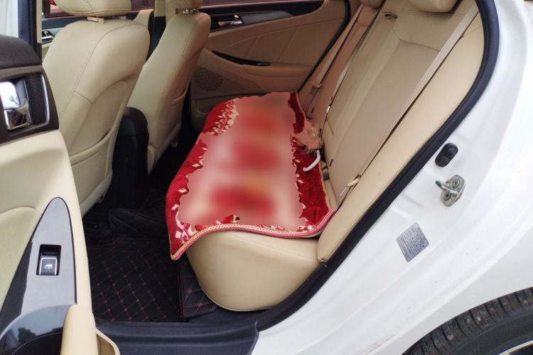 Used CHANGAN Eado 2016 1.6L Manual Fashion Edition Left Rear Seat