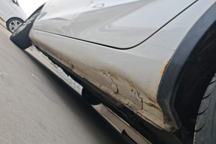 Used CHANGAN Eado 2016 1.6L Automatic Junku Model Left Side Sill