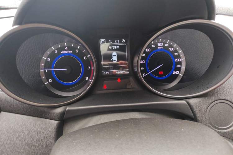 Used CHANGAN Eado 2016 1.6L Automatic Junku Model Odometer Close Up