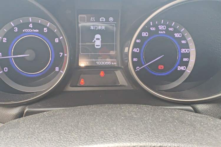 Used CHANGAN Eado 2016 1.6L Manual Junku Model Odometer Close Up