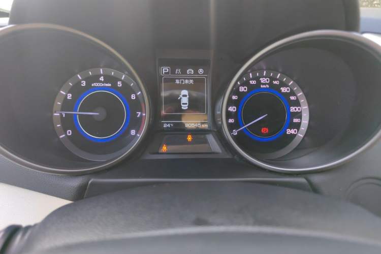 Used CHANGAN Eado 2016 1.6L Automatic Trend Model Odometer Close Up