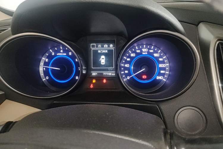 Used CHANGAN Eado 2016 1.6L Manual Fashion Edition Odometer Close Up