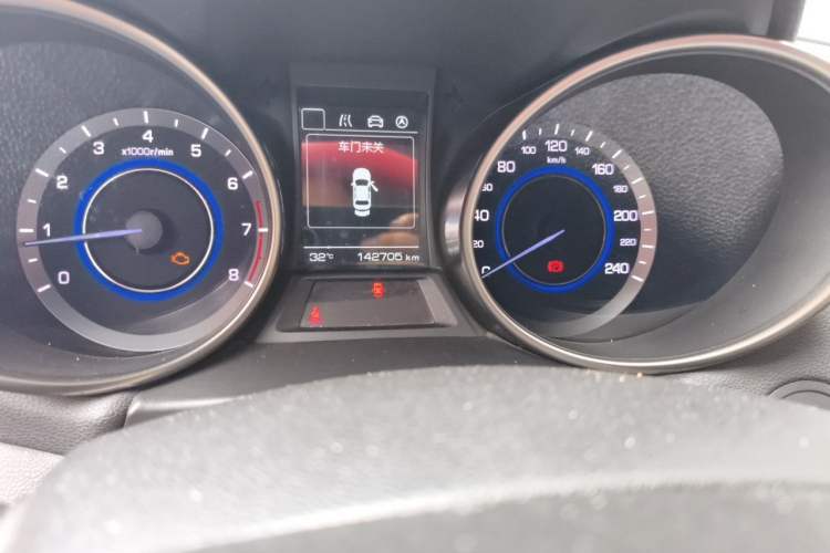 Used CHANGAN Eado 2016 1.6L Manual Junku Model Odometer Close Up
