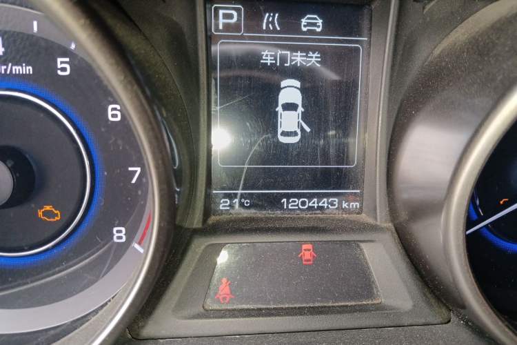 Used CHANGAN Eado 2016 1.6L Automatic Junku Model Odometer Close Up