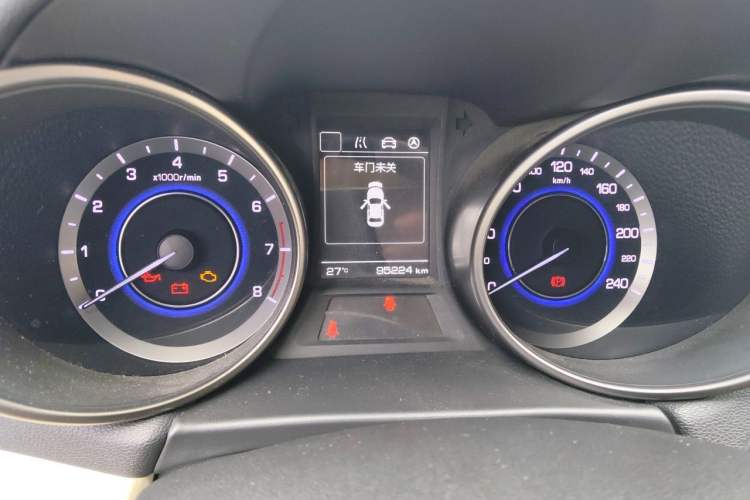 Used CHANGAN Eado 2016 1.6L Manual Fashion Edition Odometer Close Up