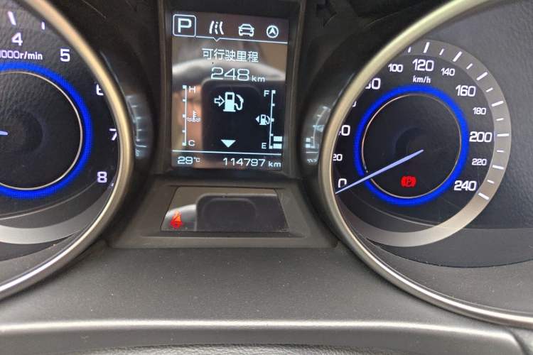 Used CHANGAN Eado 2016 1.6L Automatic Trend Model Odometer Close Up
