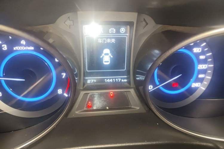 Used CHANGAN Eado 2016 1.6L Automatic Junku Model Odometer Close Up