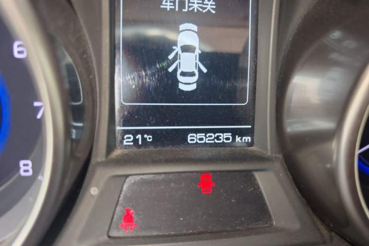 Used CHANGAN Eado 2016 1.6L Manual Junku Model Odometer Close Up