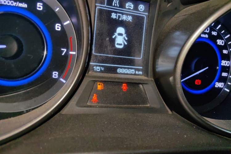 Used CHANGAN Eado 2016 1.6L Manual Fashion Edition Odometer Close Up
