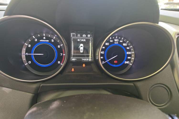Used CHANGAN Eado 2016 1.6L Manual Fashion Edition Odometer Close Up