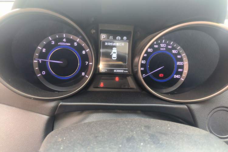 Used CHANGAN Eado 2016 1.6L Automatic Junku Model Odometer Close Up