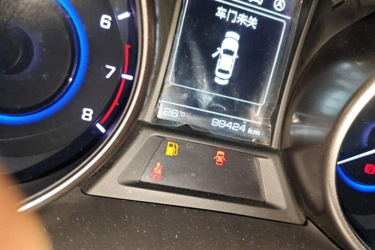 Used CHANGAN Eado 2016 1.6L GDI Automatic JingShang Model Odometer Close Up