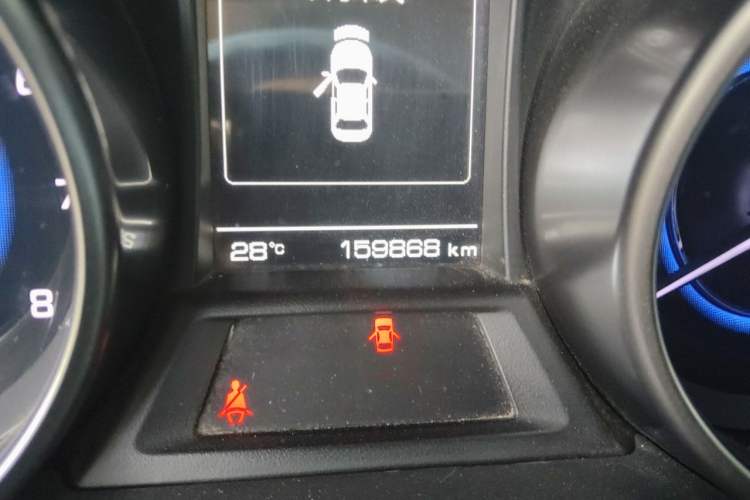 Used CHANGAN Eado 2016 1.6L Manual Junku Model Odometer Close Up