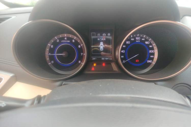 Used CHANGAN Eado 2016 1.6L Manual Fashion Edition Odometer Close Up