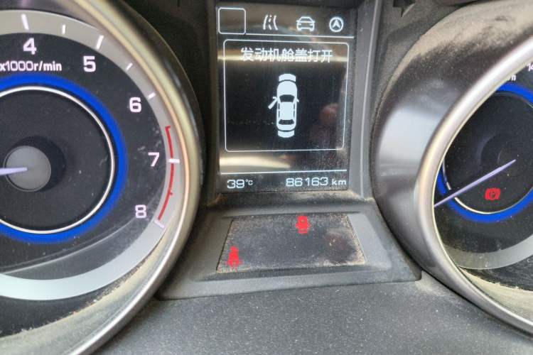 Used CHANGAN Eado 2016 1.6L Manual Fashion Edition Odometer Close Up