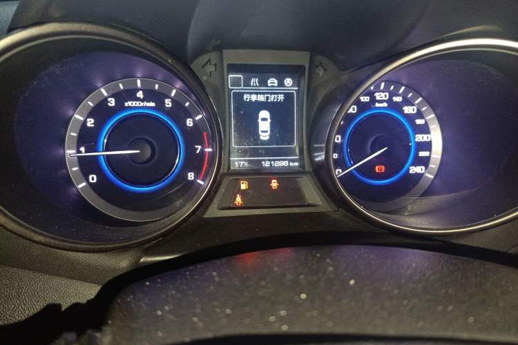 Used CHANGAN Eado 2016 1.6L Manual Junku Model Odometer Close Up