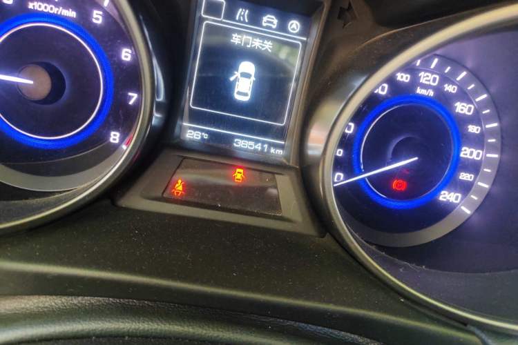 Used CHANGAN Eado 2016 1.6L Manual Fashion Edition Odometer Close Up