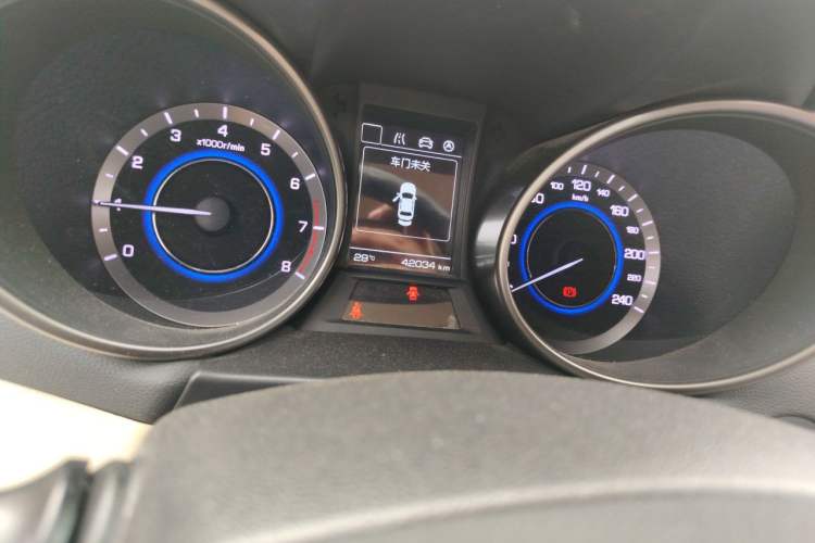 Used CHANGAN Eado 2016 1.6L Manual Fashion Edition Odometer Close Up