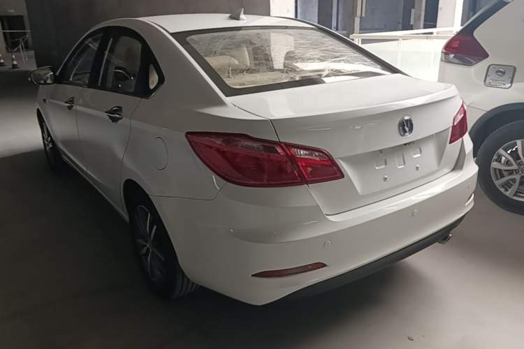 Used CHANGAN Eado 2016 1.6L Manual Fashion Edition Rear Left 45 Deg