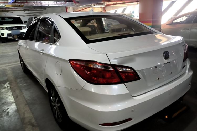 Used CHANGAN Eado 2016 1.6L Manual Fashion Edition Rear Left 45 Deg