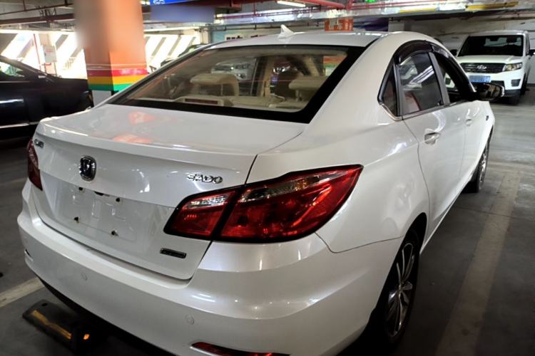 Used CHANGAN Eado 2016 1.6L Manual Fashion Edition Rear Right 45 Deg