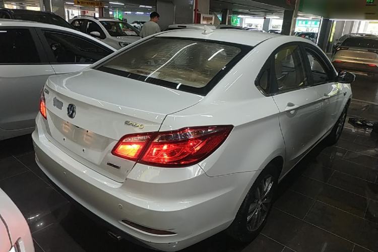 Used CHANGAN Eado 2016 1.6L Manual Fashion Edition Rear Right 45 Deg
