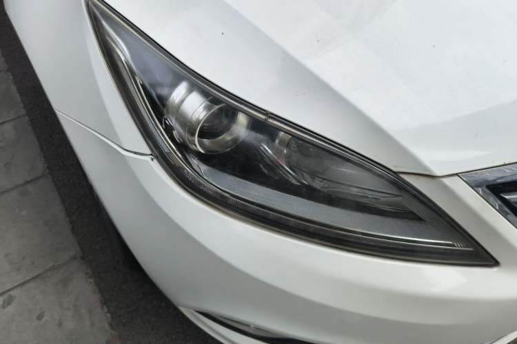 Used CHANGAN Eado 2016 1.6L Manual Fashion Edition Right Front Headlight