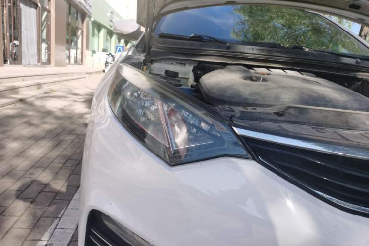 Used CHANGAN Eado 2016 1.6L Automatic Junku Model Right Front Headlight