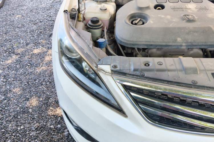 Used CHANGAN Eado 2016 1.6L Manual Fashion Edition Right Front Headlight