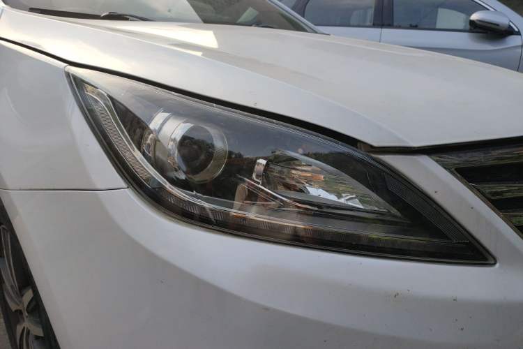 Used CHANGAN Eado 2016 1.6L Automatic Trend Model Right Front Headlight