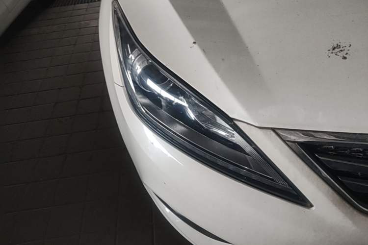 Used CHANGAN Eado 2016 1.6L Manual Fashion Edition Right Front Headlight