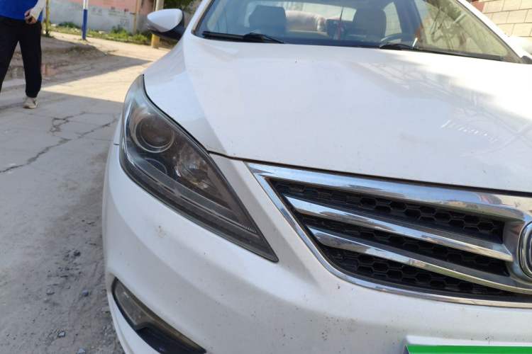 Used CHANGAN Eado 2016 1.6L Manual Fashion Edition Right Front Headlight