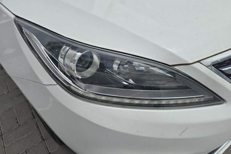 Used CHANGAN Eado 2016 1.6L Automatic Trend Model Right Front Headlight