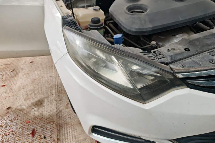 Used CHANGAN Eado 2016 1.6L Automatic Junku Model Right Front Headlight