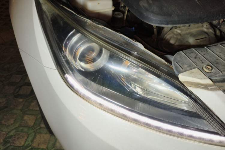 Used CHANGAN Eado 2016 1.6L Manual Fashion Edition Right Front Headlight