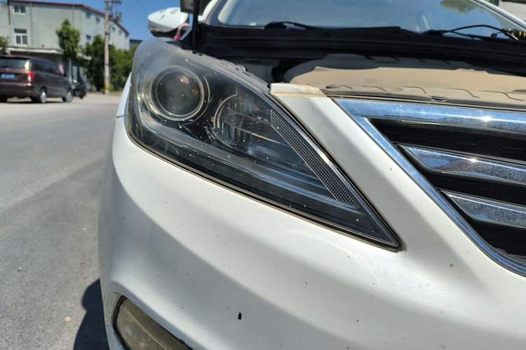 Used CHANGAN Eado 2016 1.6L Manual Fashion Edition Right Front Headlight