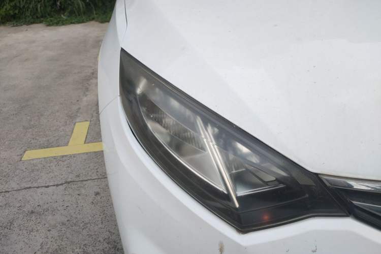 Used CHANGAN Eado 2016 1.6L Manual Junku Model Right Front Headlight