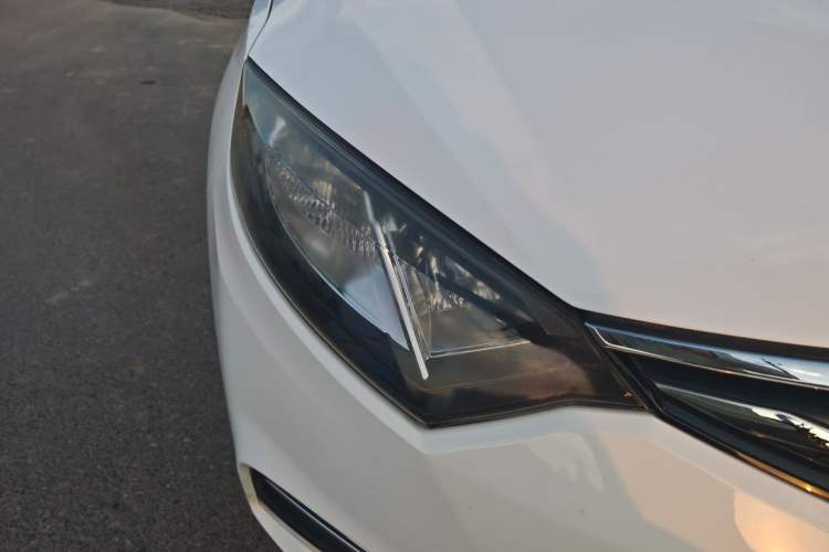 Used CHANGAN Eado 2016 1.6L Automatic Junku Model Right Front Headlight
