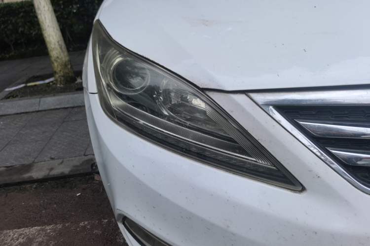 Used CHANGAN Eado 2016 1.6L Manual Fashion Edition Right Front Headlight