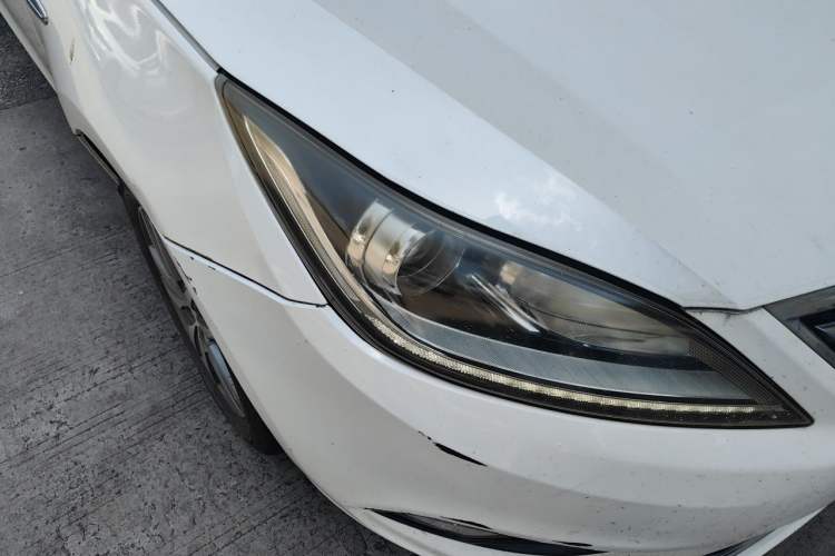 Used CHANGAN Eado 2016 1.6L Manual Fashion Edition Right Front Headlight