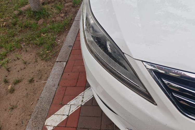 Used CHANGAN Eado 2016 1.6L Manual Fashion Edition Right Front Headlight